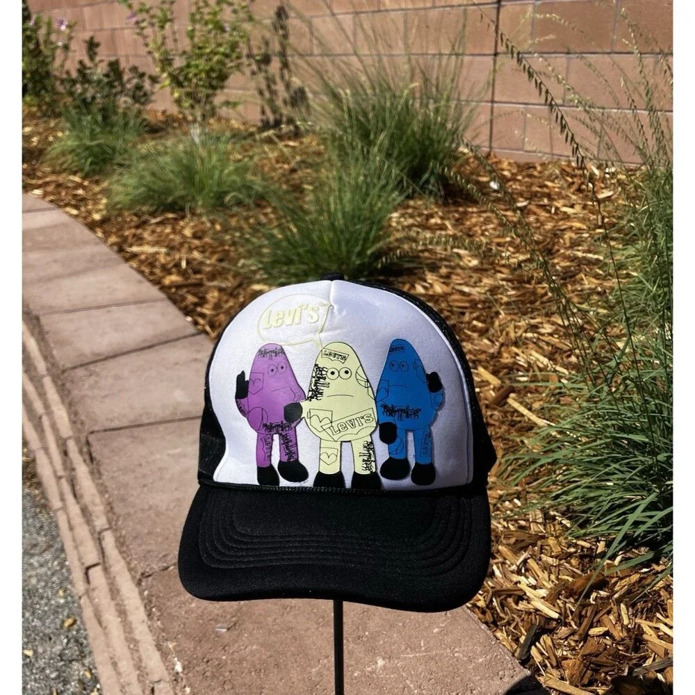 Levi’s Graphic Mesh Trucker Hat Snapback 3 Cartoon Characters Black White